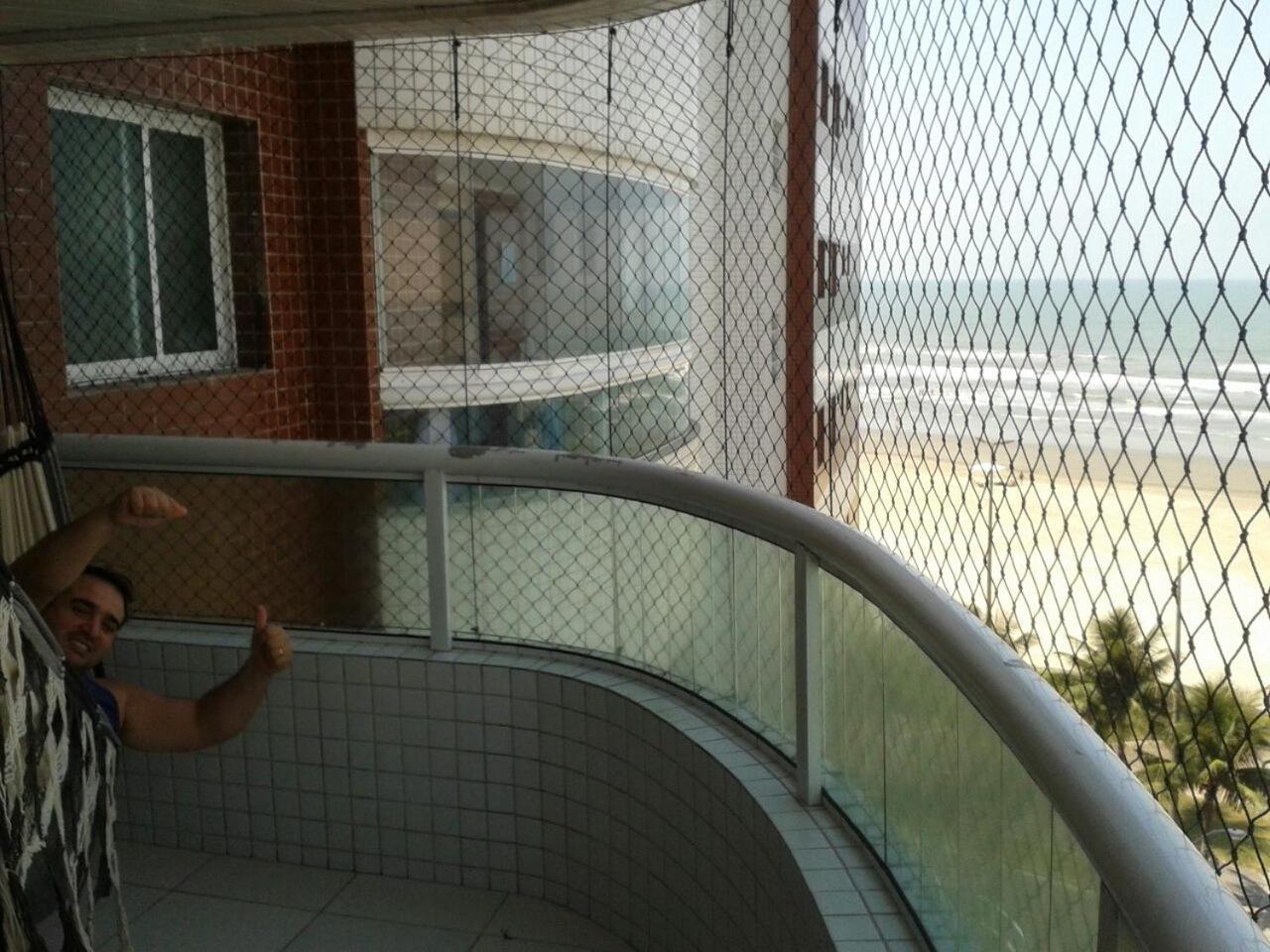 Frente Mar Piscina Churrasqueira Wifi Garagem Portaria 24Hs Apartman Solemar Kültér fotó
