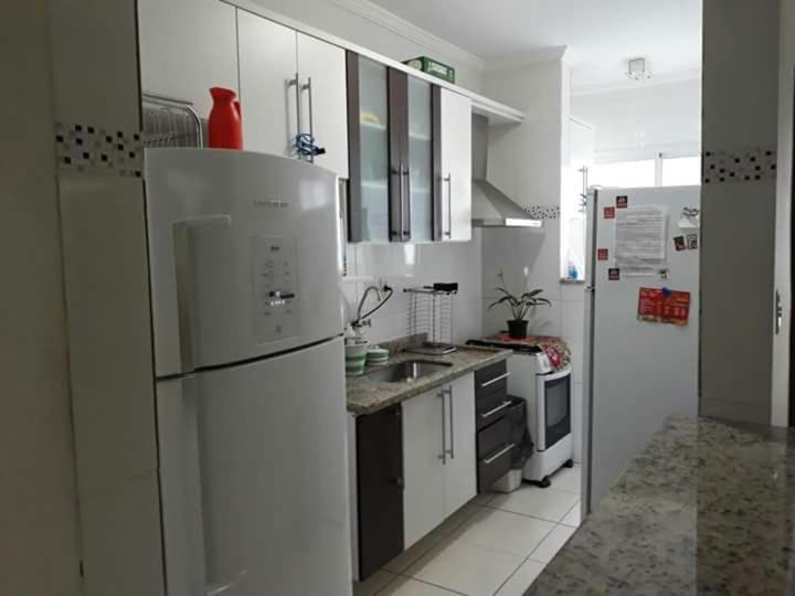 Frente Mar Piscina Churrasqueira Wifi Garagem Portaria 24Hs Apartman Solemar Kültér fotó